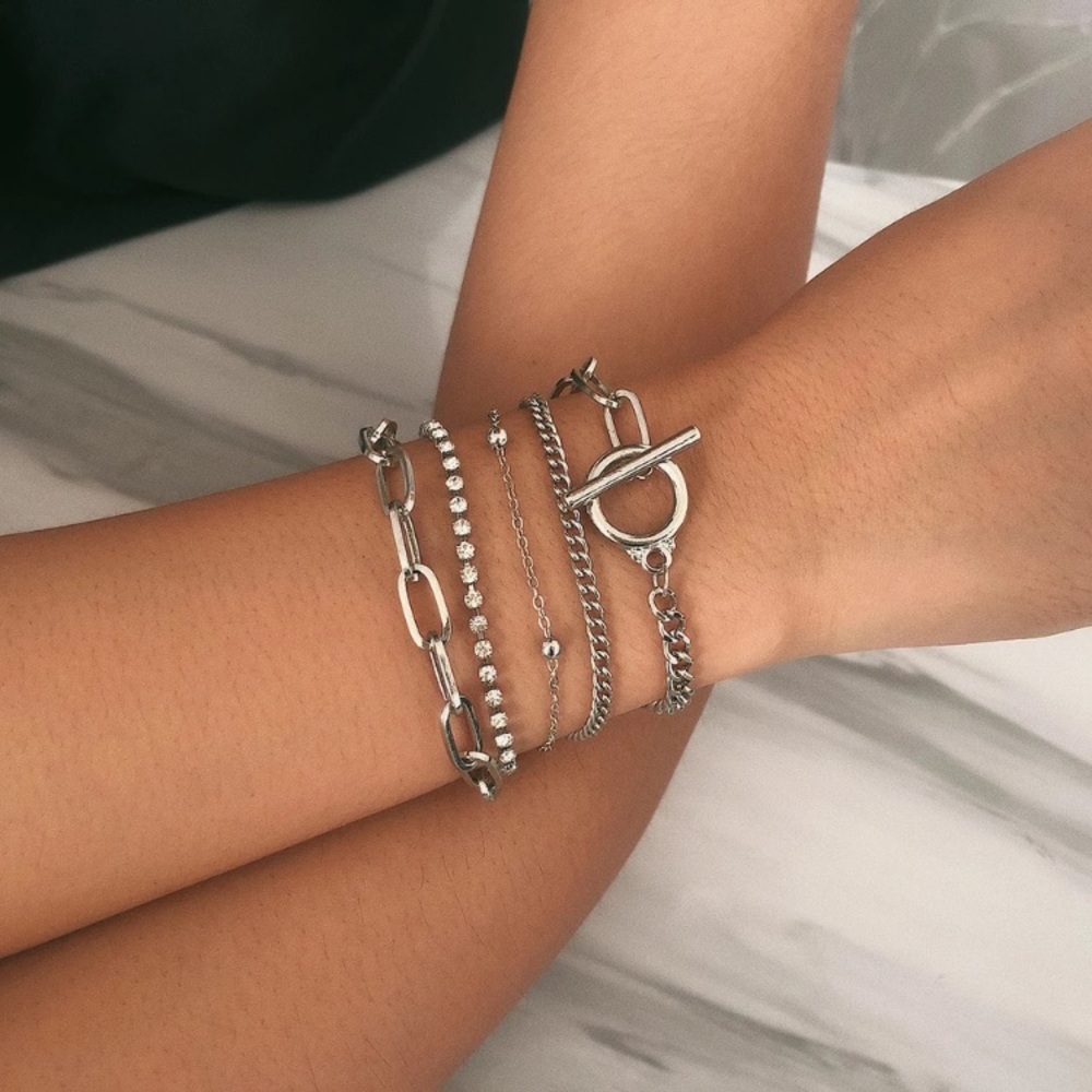 Silver or Gold Bracelet - Picture 5 of 8